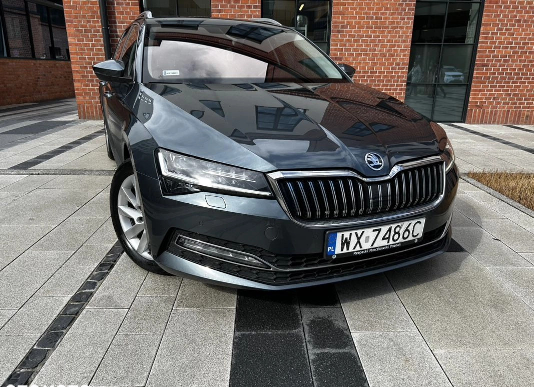 Skoda Superb cena 104900 przebieg: 144000, rok produkcji 2020 z Kraków małe 667